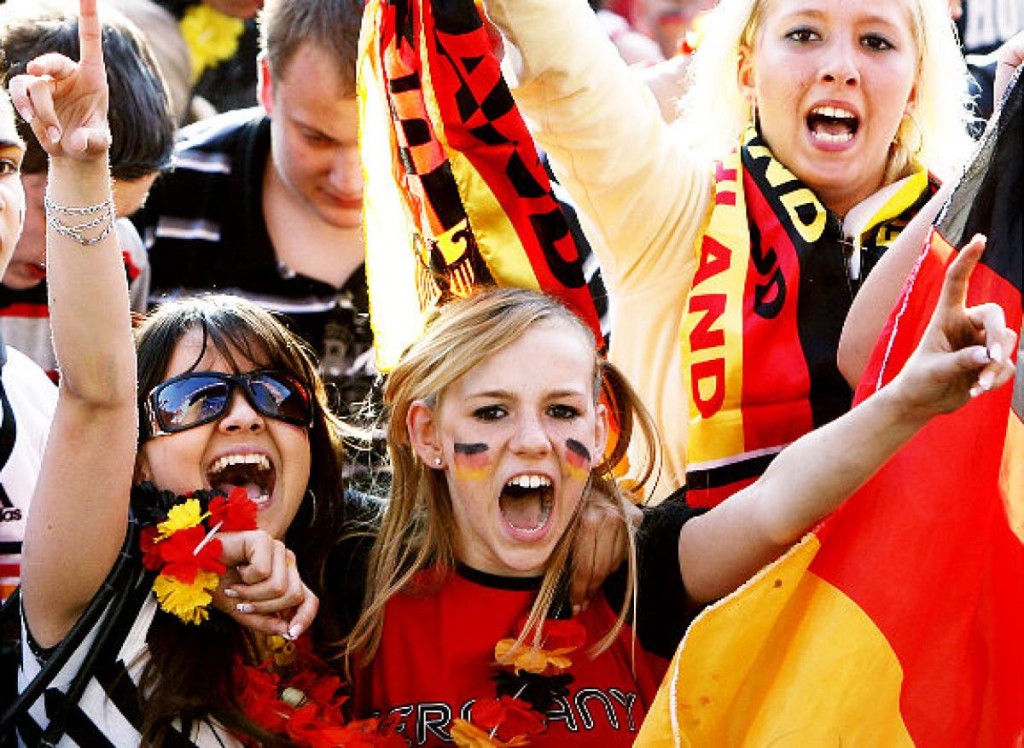 world_cup_german_fans_2_hd_wallpaper_widescreen_free