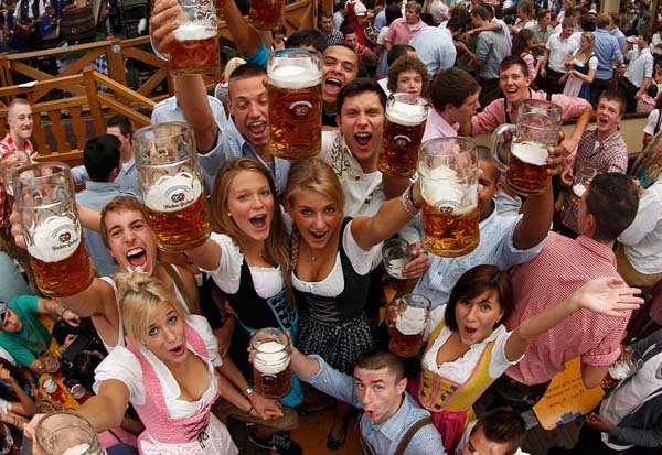 Oktoberfest-2010-funny-pictures-3